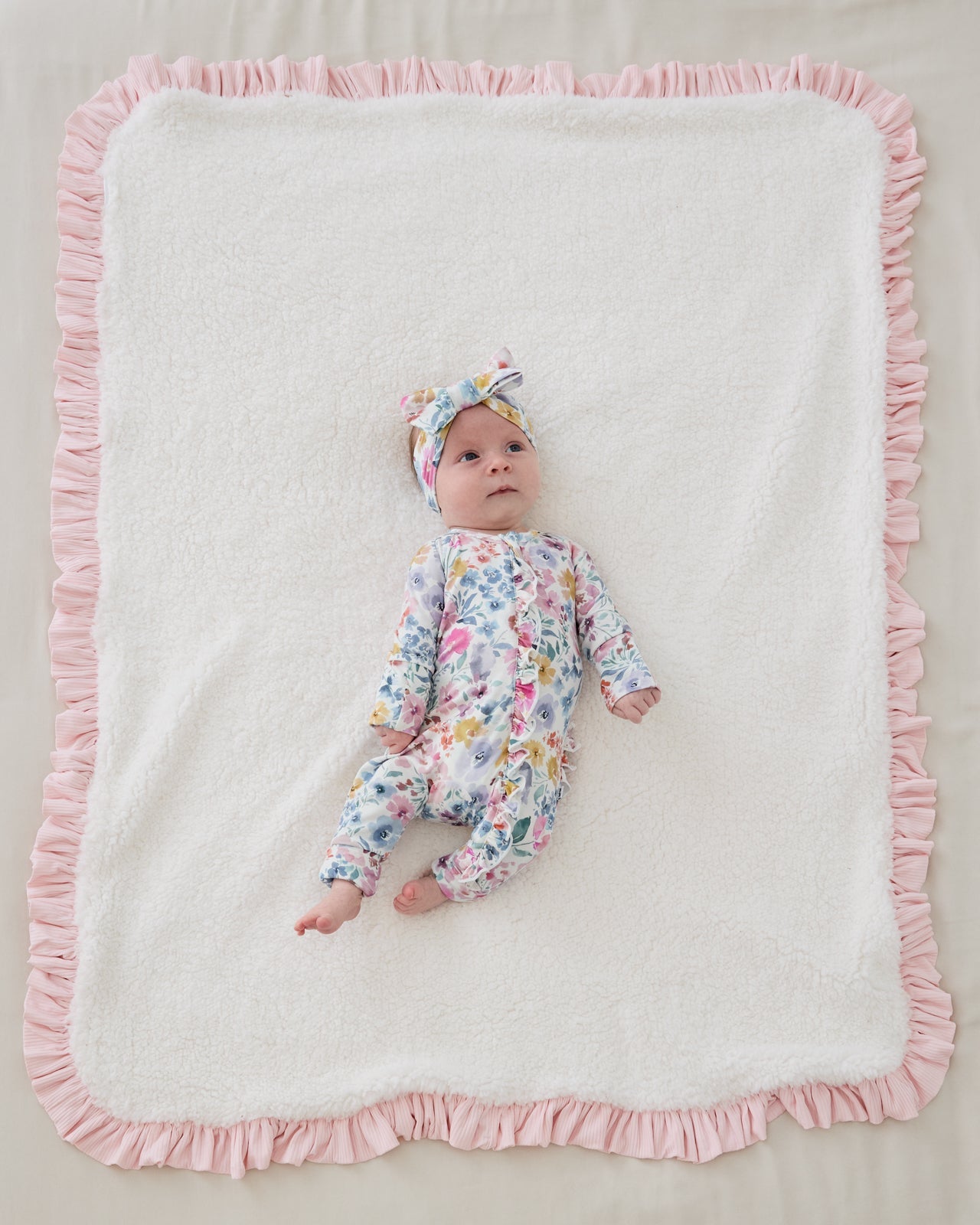 Prima Pink Ribbed Ruffle Mini Cloud Blanket®