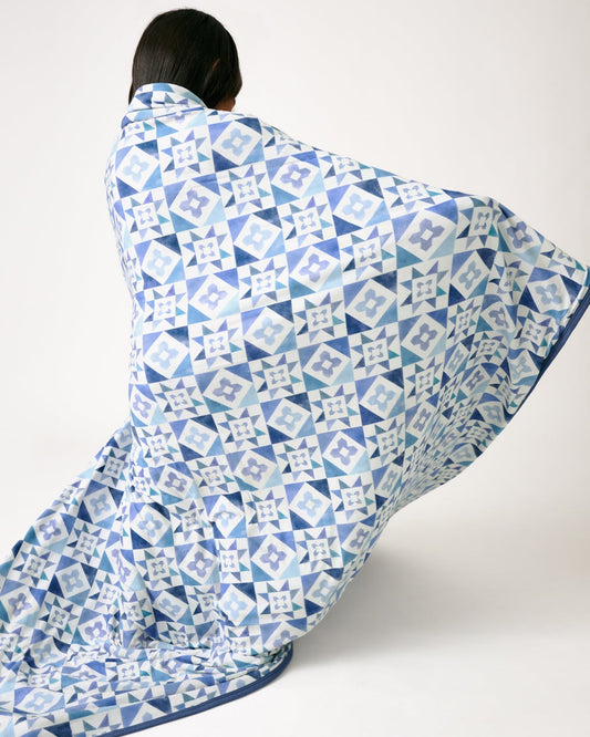 Patchwork Indigo Large Cloud Blanket®