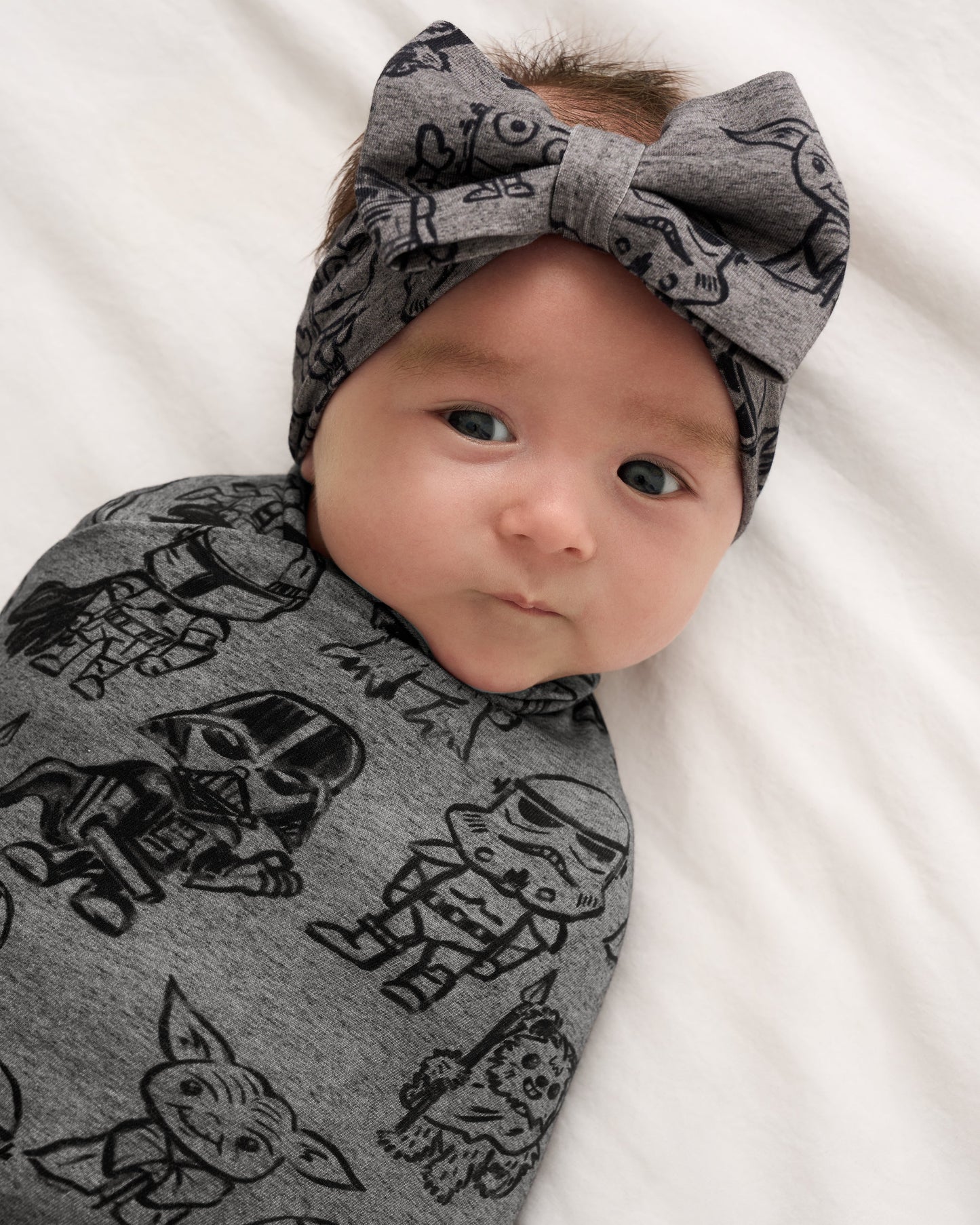 Star Wars Far, Far Away Friends Swaddle & Luxe Bow Headband Set